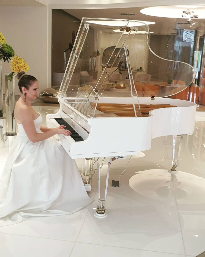 AD - Pianist - GAE events - Dubai - UAE (8)